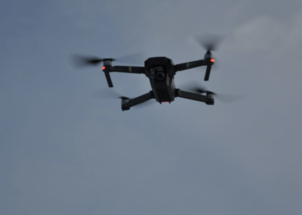 Et bilde som inneholder himmel, utendørs, flygende, luftfartøy Automatisk generert beskrivelse