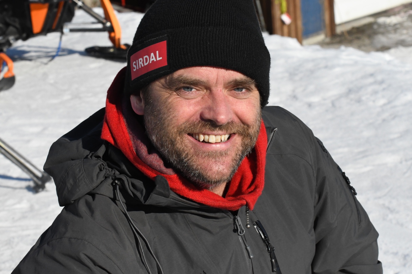Et bilde som inneholder person, snø, utendørs, mann Automatisk generert beskrivelse