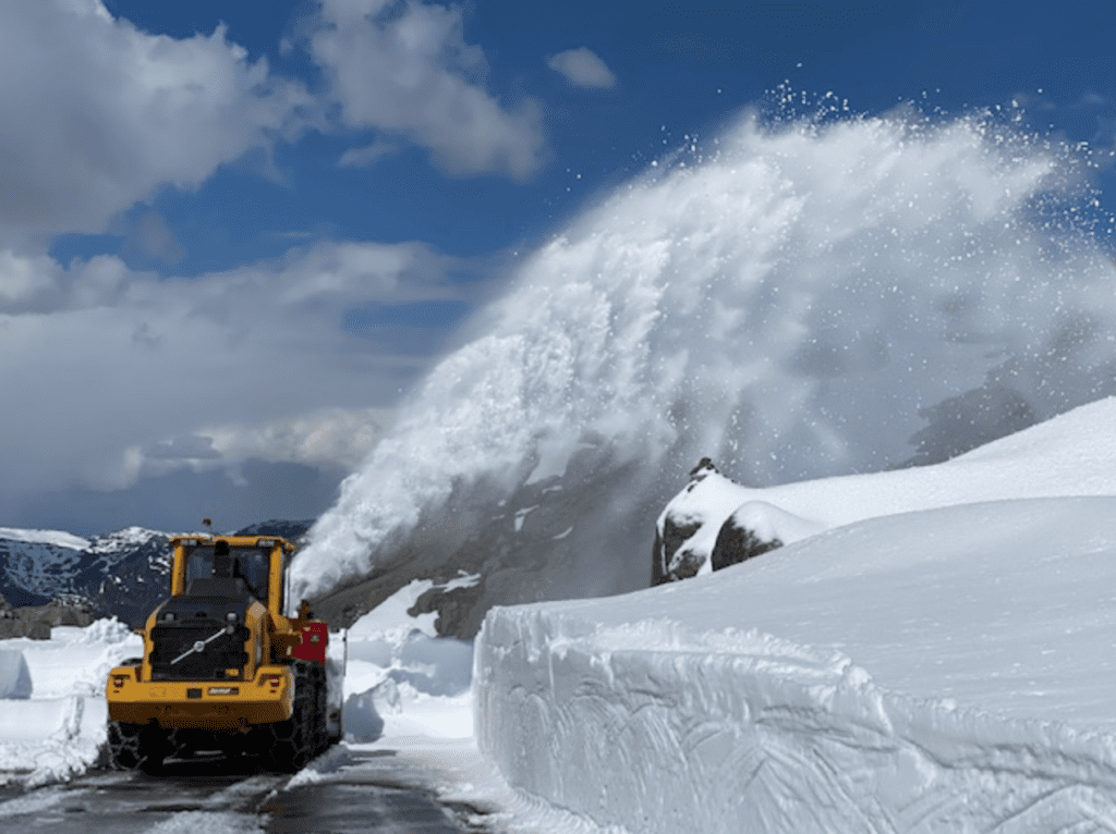 Et bilde som inneholder snø, himmel, utendørs, natur Automatisk generert beskrivelse