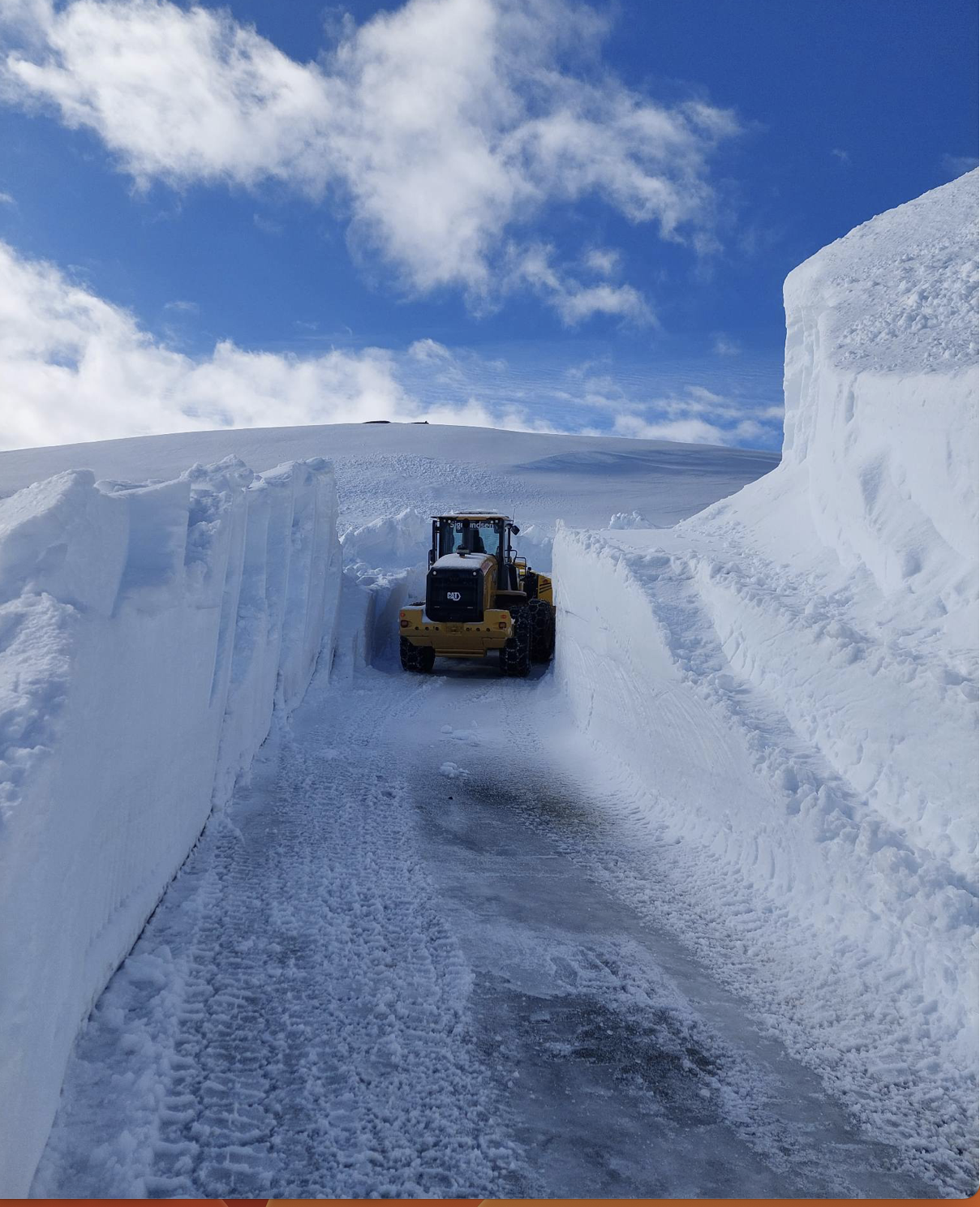 Et bilde som inneholder snø, himmel, utendørs, natur

Automatisk generert beskrivelse