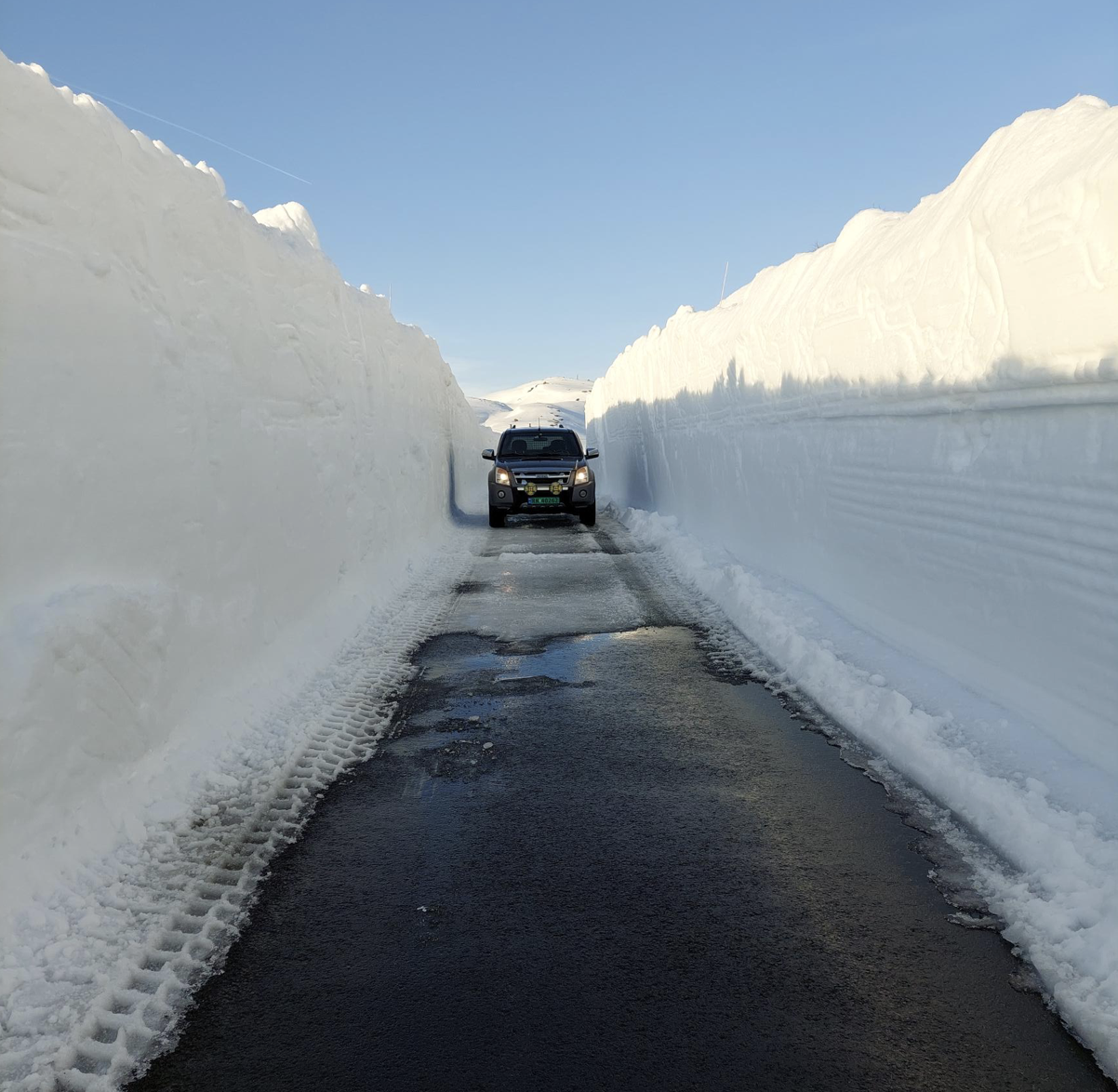 Et bilde som inneholder snø, himmel, utendørs, natur Automatisk generert beskrivelse