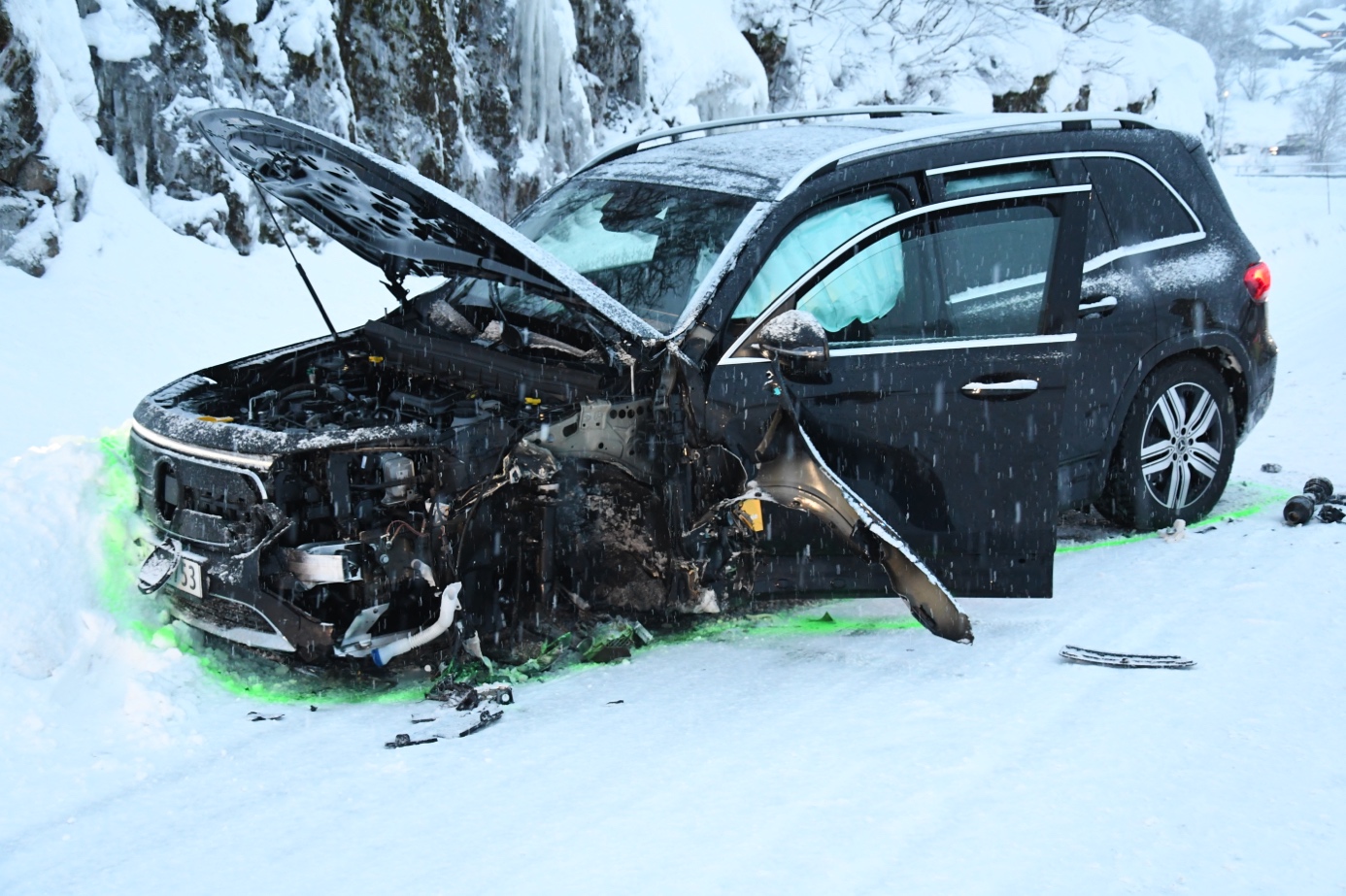 Et bilde som inneholder snø, utendørs, bil, bakke

Automatisk generert beskrivelse