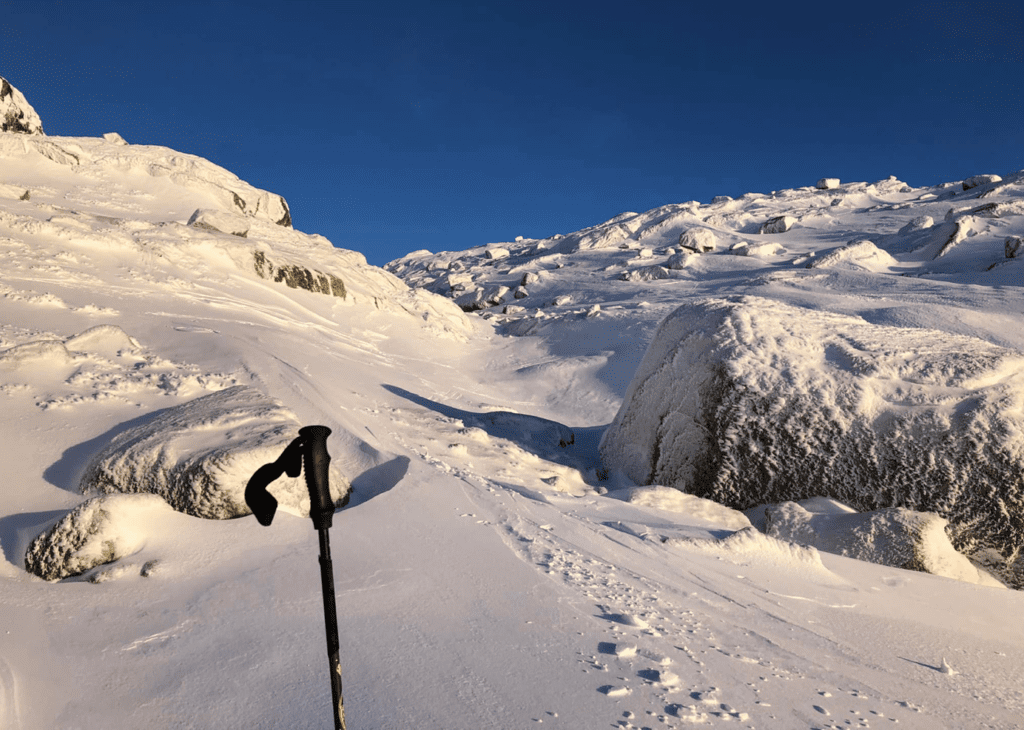 Et bilde som inneholder snø, utendørs, himmel, natur Automatisk generert beskrivelse