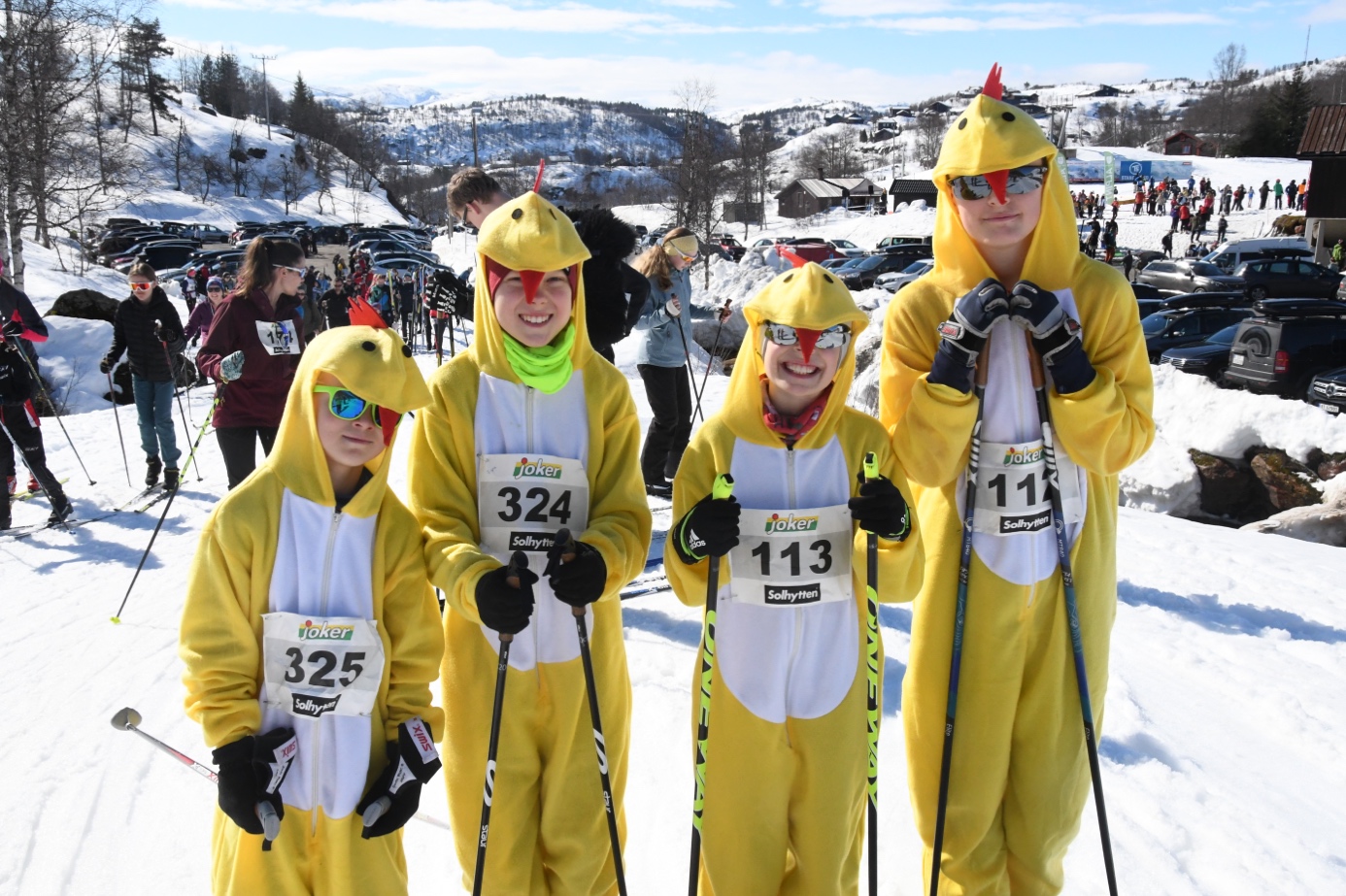 Et bilde som inneholder snø, utendørs, skisport, person

Automatisk generert beskrivelse