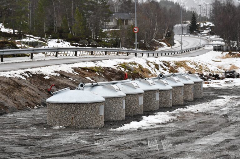 Et bilde som inneholder utendørs, bakke, snø Automatisk generert beskrivelse