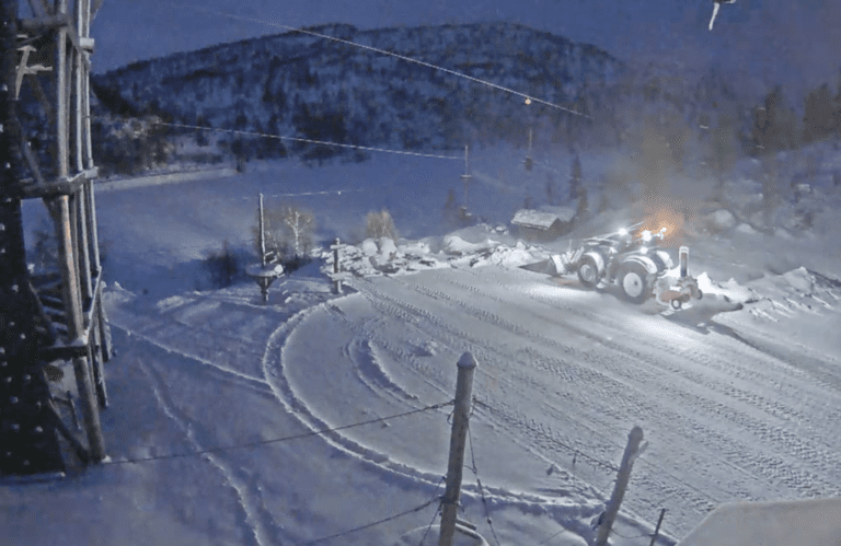 Et bilde som inneholder utendørs, snø Automatisk generert beskrivelse