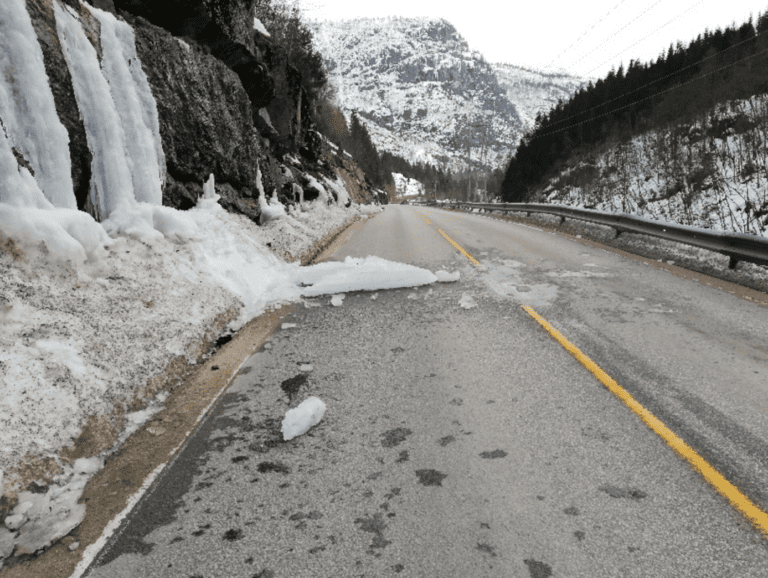 Et bilde som inneholder utendørs, snø, fjell, natur Automatisk generert beskrivelse