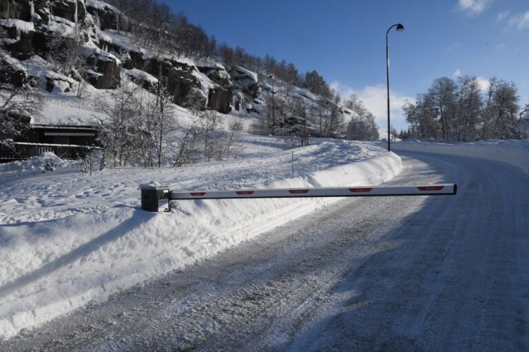 Et bilde som inneholder utendørs, snø, himmel, gå på ski Automatisk generert beskrivelse