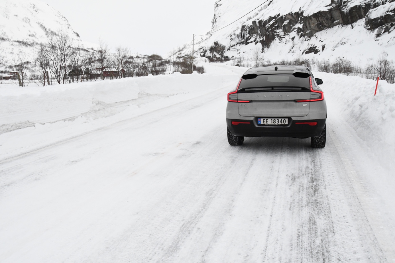 Et bilde som inneholder utendørs, snø, himmel, natur

Automatisk generert beskrivelse