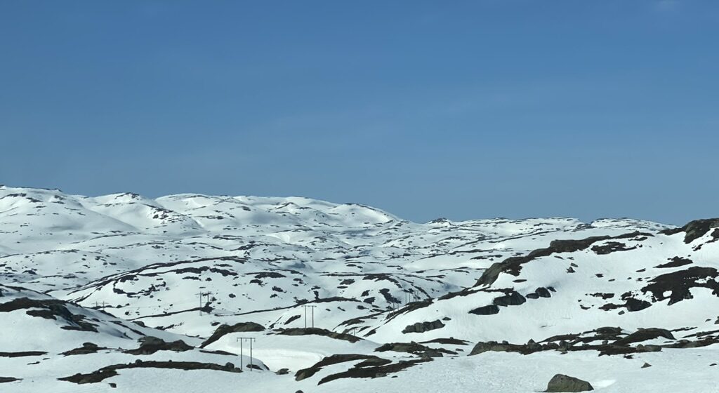 Et bilde som inneholder utendørs, snø, himmel, natur Automatisk generert beskrivelse