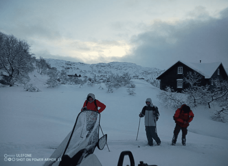 Et bilde som inneholder utendørs, snø, himmel, vinter Automatisk generert beskrivelse