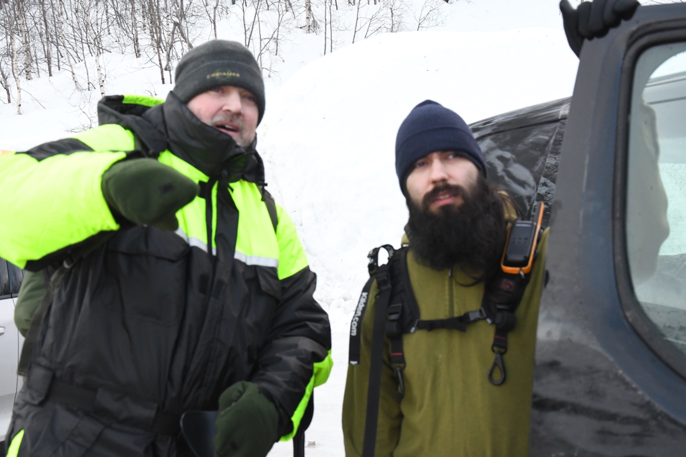 Et bilde som inneholder utendørs, snø, person, stående

Automatisk generert beskrivelse