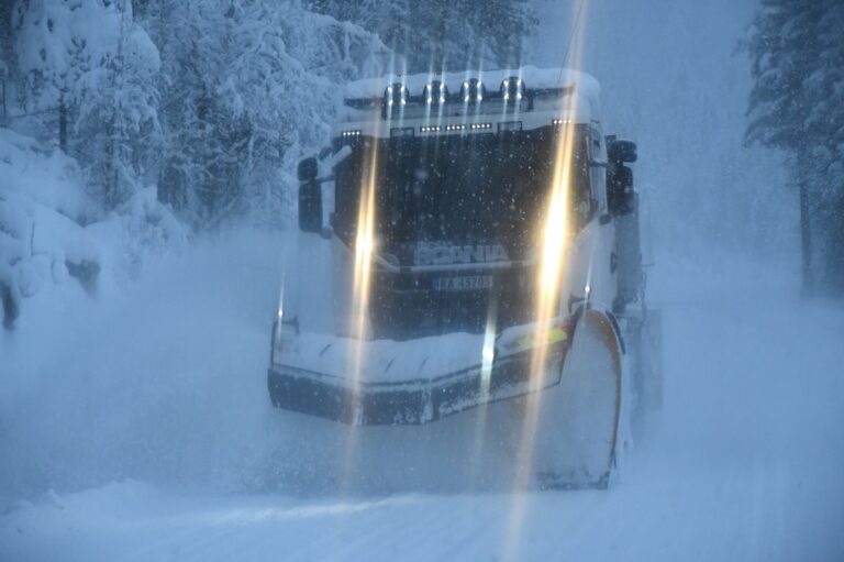 Et bilde som inneholder utendørs, snø, røyk, kommer Automatisk generert beskrivelse